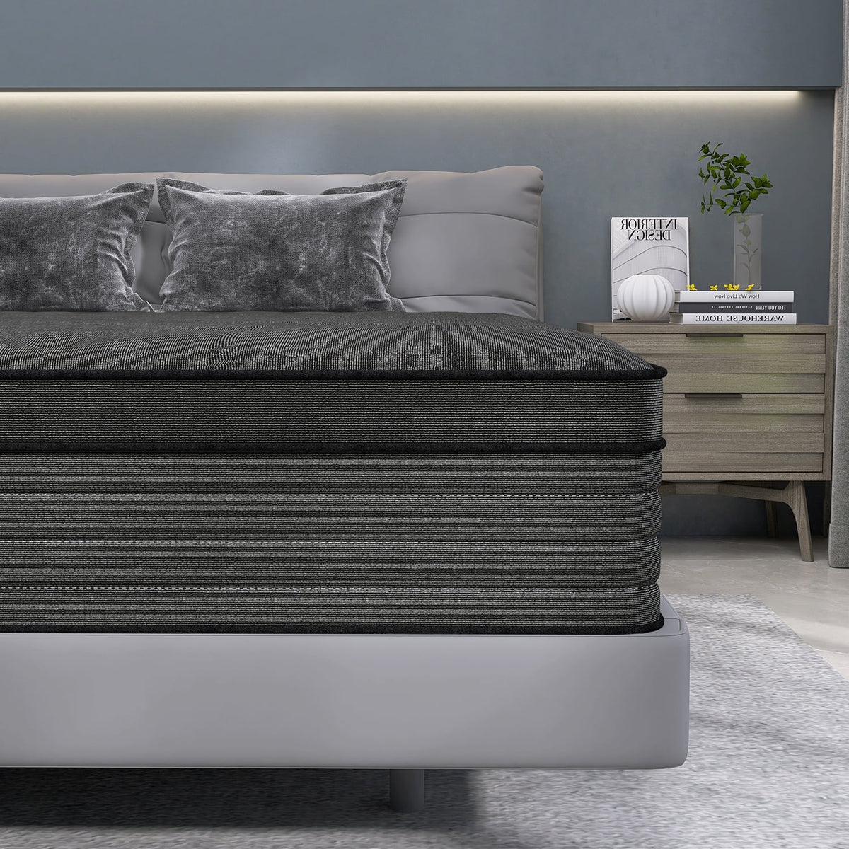 Queen Gel Memory Foam Spring Hybrid Mattress T45244