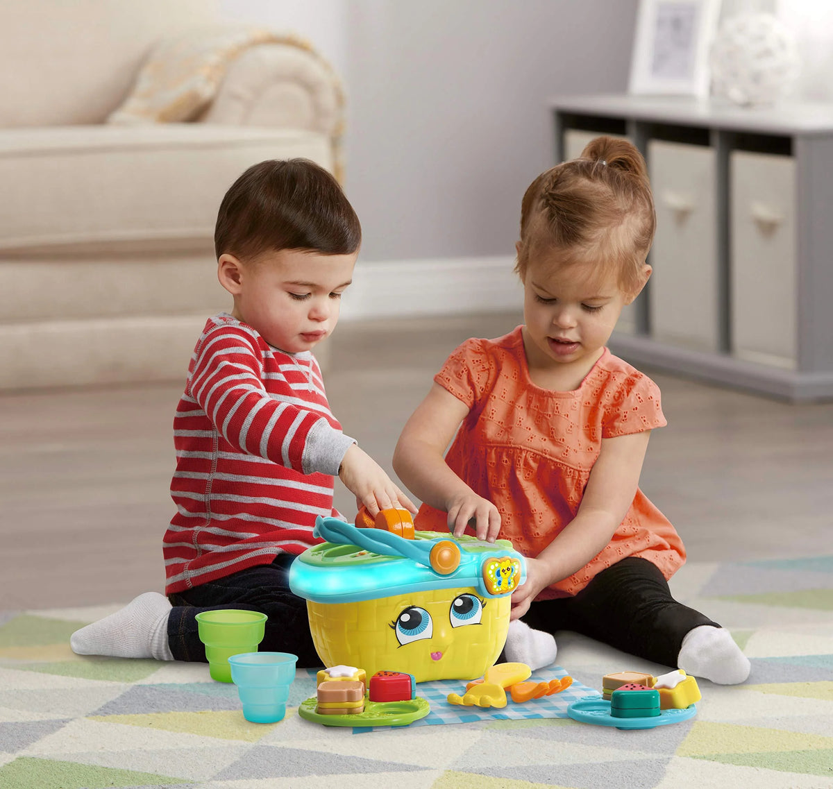 Yellow Shapes and Sharing Picnic Basket E9594