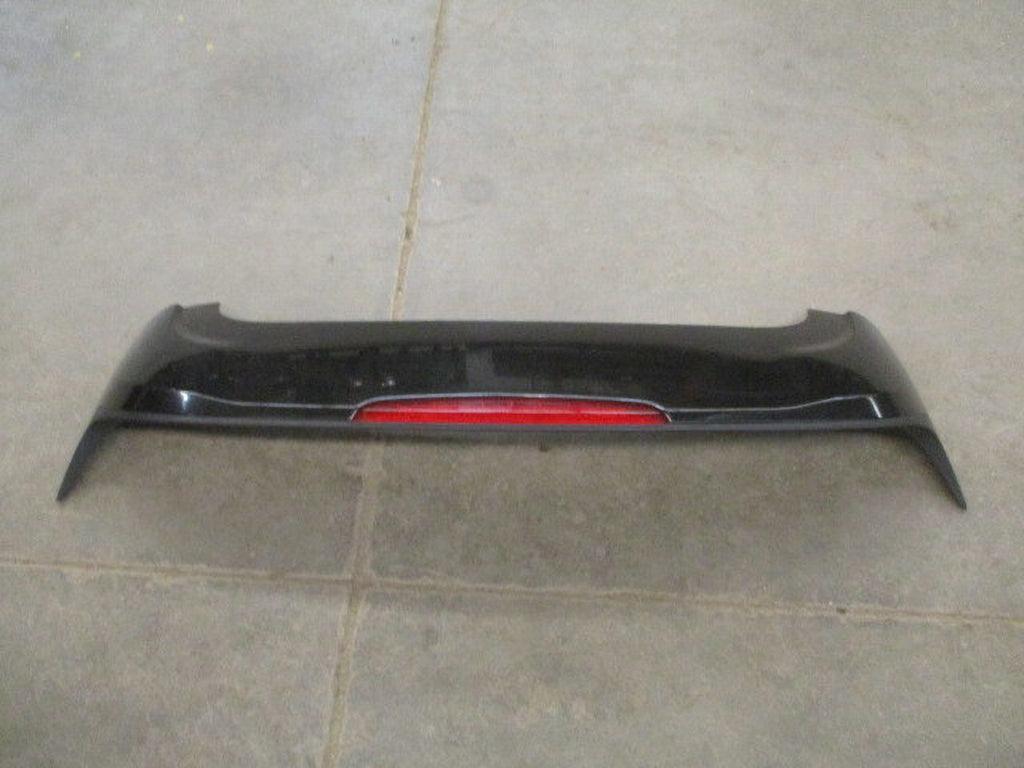 Pre-Owned Jeep Cherokee Rear Spoiler Wing with Brake Light Lamp Z14937