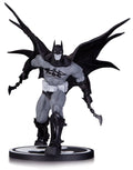 Black and White Statue X339