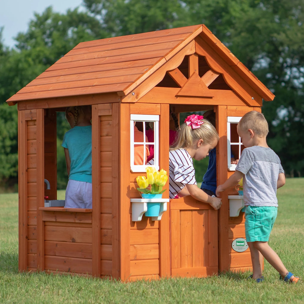Cedar Wooden Playhouse U43151