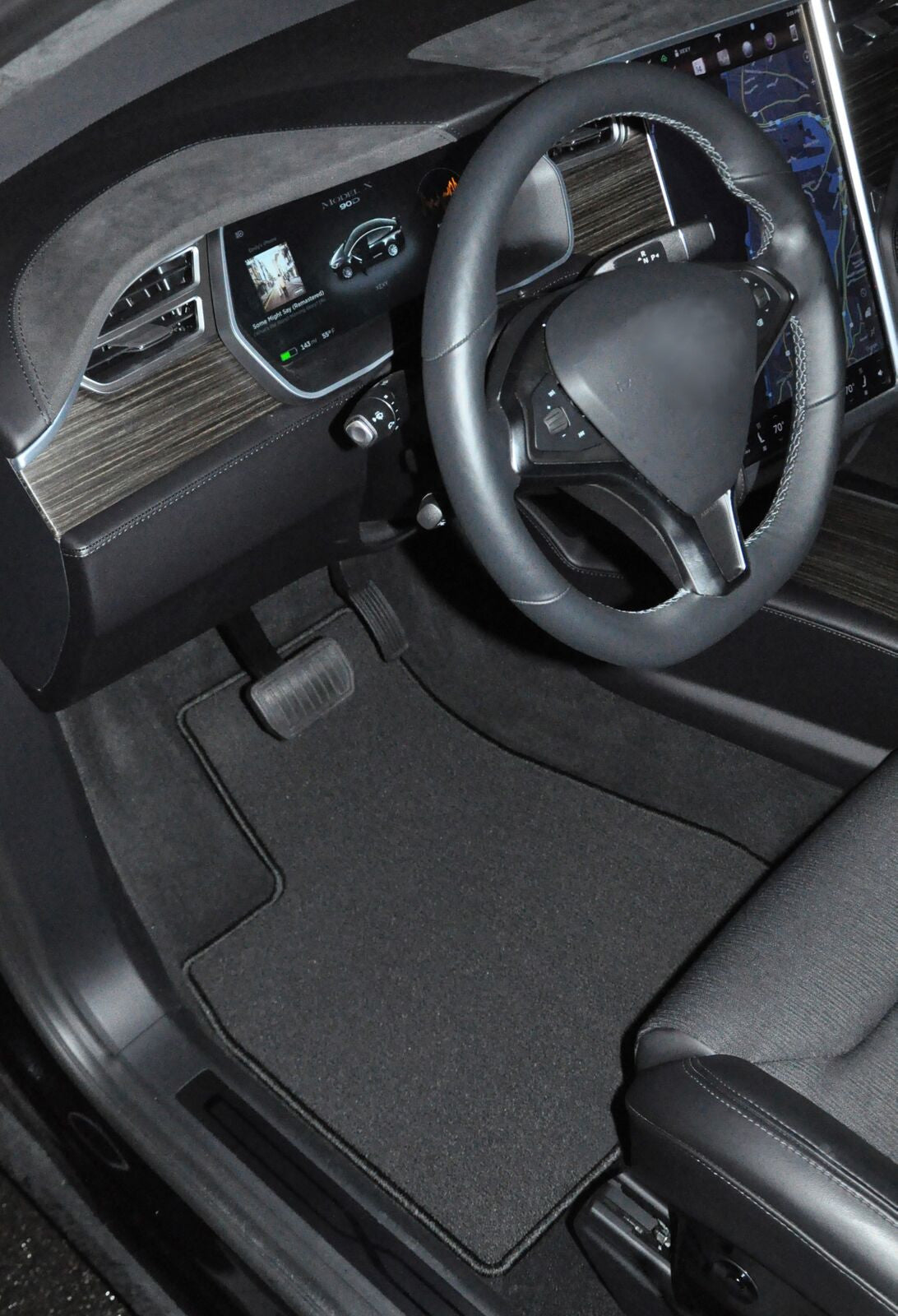 Black Custom Fit Carpet Car Mats M470490