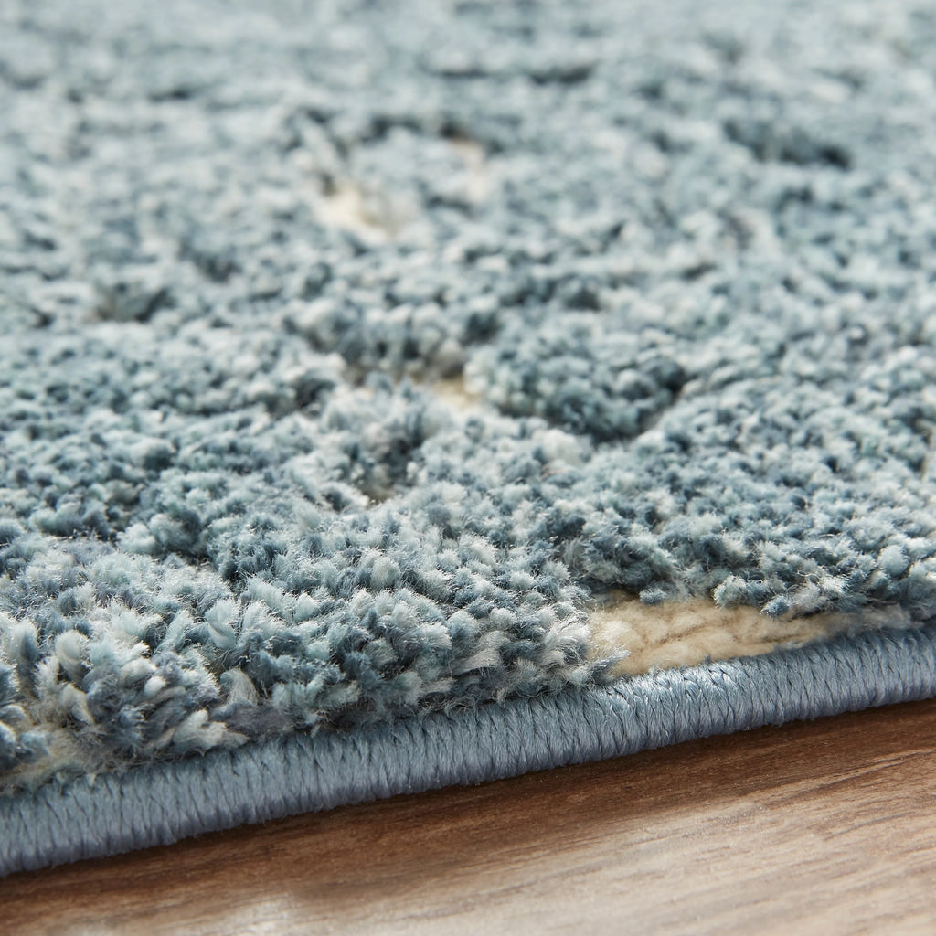 Blue 5' x 8' Area Rug N1071