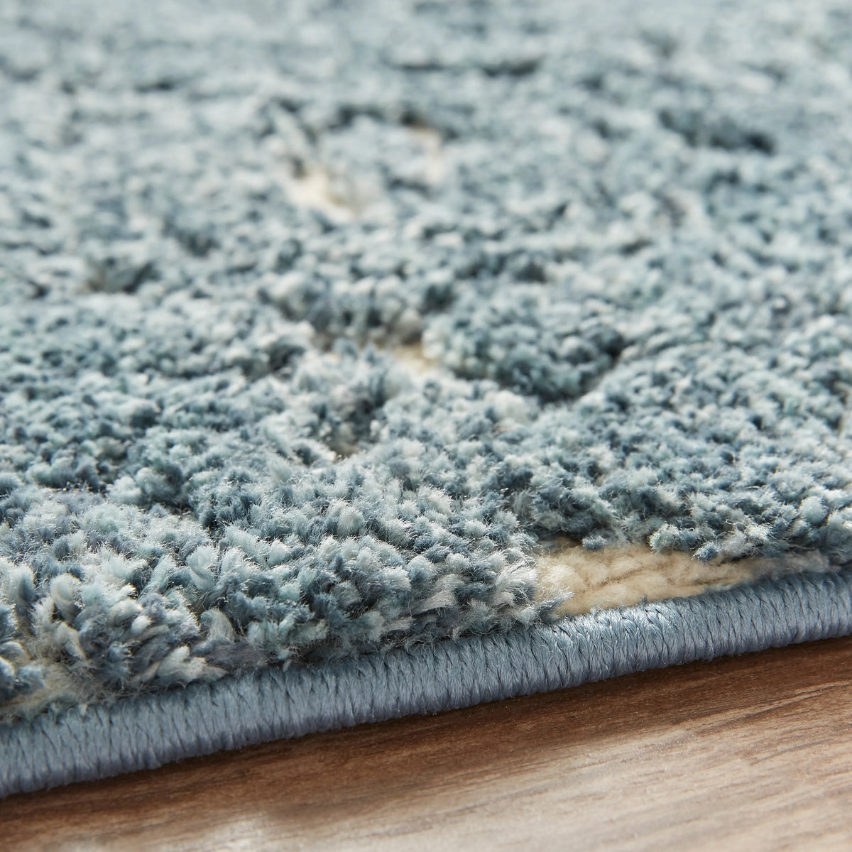 Blue 5' x 8' Area Rug N1071