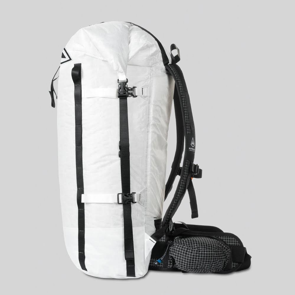 2400 Porter Pack 70 Liter Pack M25215