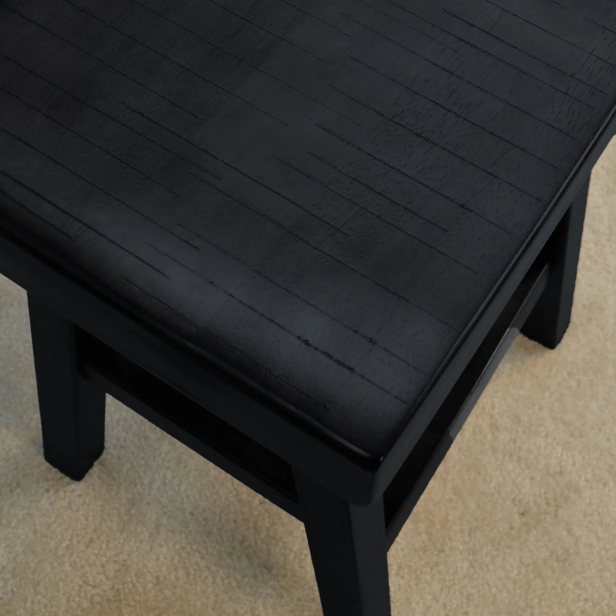 Black Wood Saddle Seat Counter Stool Q6393