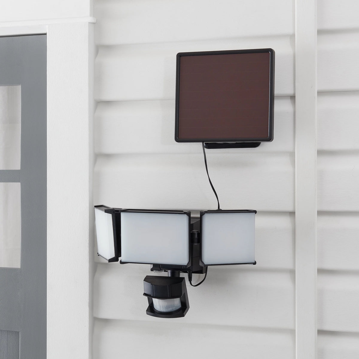 Black 2000 Lumen Solar LED Motion Sensing Security Flood Light G6391