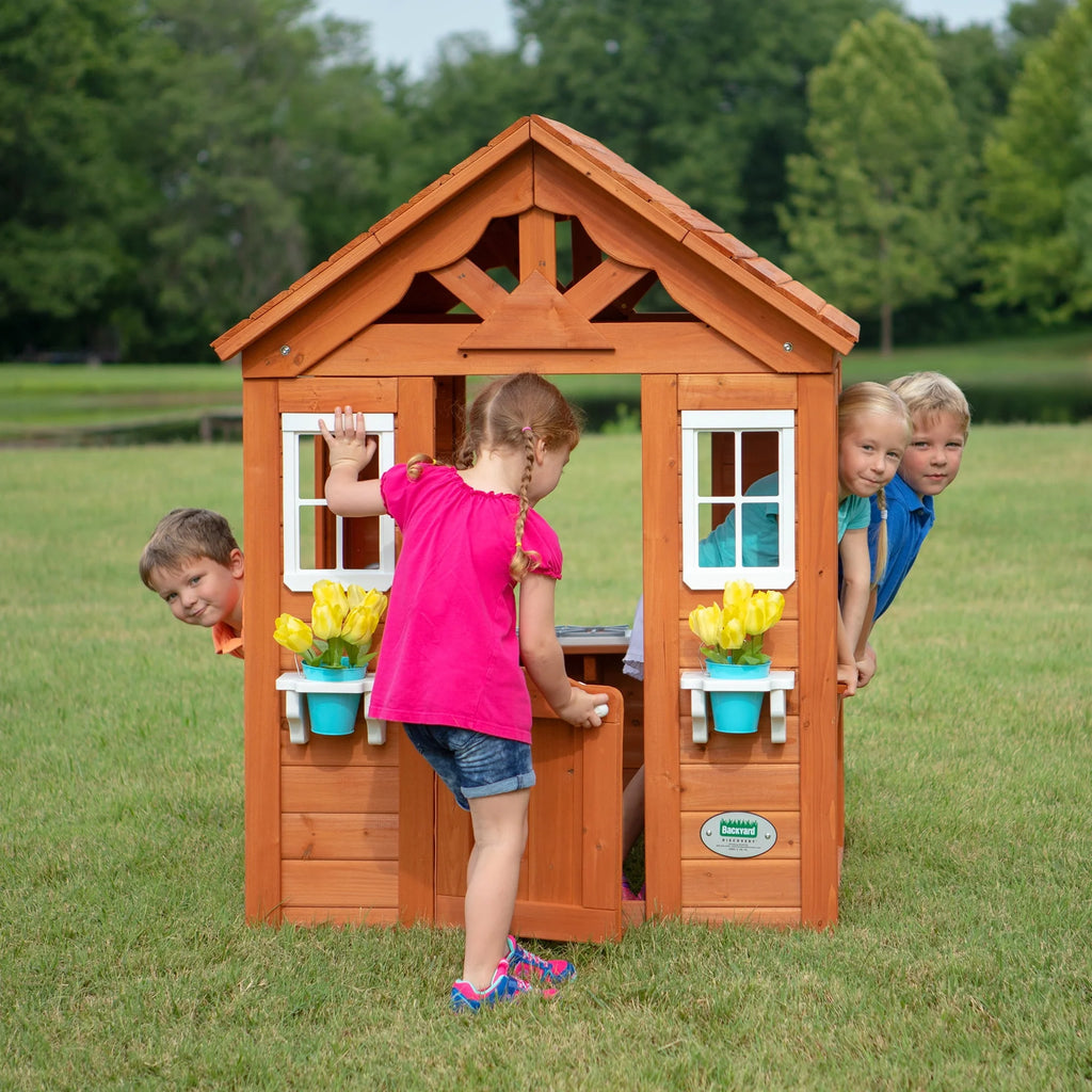 Cedar Wooden Playhouse U43151