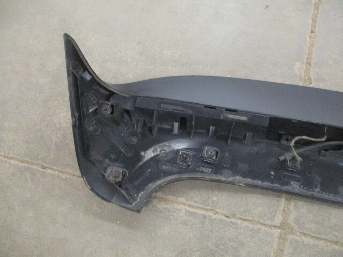 Pre-Owned Jeep Cherokee Rear Spoiler Wing with Brake Light Lamp Z14937