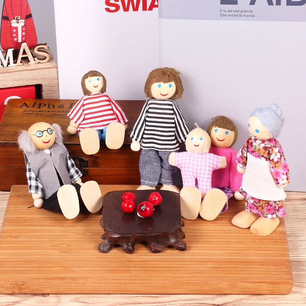 7 Pieces Wooden Dollhouse Family Set Mini People Figures U882494